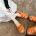 Dép đi trong nhà nữ mùa hè 2019 phiên bản mới của Hàn Quốc của những đôi giày đế bệt đế dày đế xuồng màu đỏ đế xuồng và dép đi trong nhà - Dép