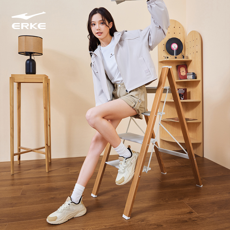 鸿星尔克川流休闲鞋女鞋子春季新款厚底增高软底百搭运动鞋跑步鞋