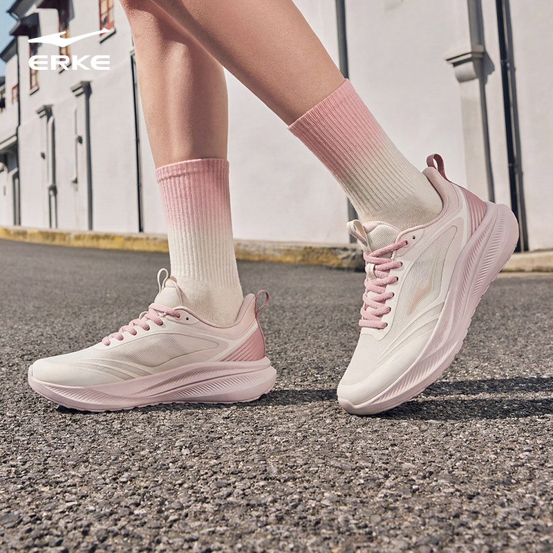 鸿星尔克新款鸣鸥运动鞋