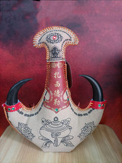 Tibetan specialty tashi dele highland barley wine 52 degrees fragrant snail non-cowhide capsule horn pure grain liquor