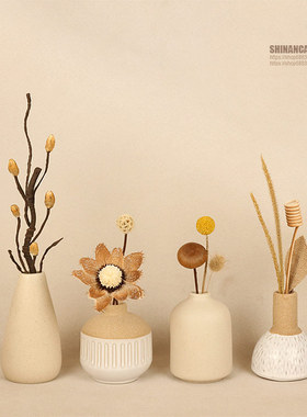 小摆件客厅家居饰品电视柜家庭高级感书架展示架桌面摆设简约软装