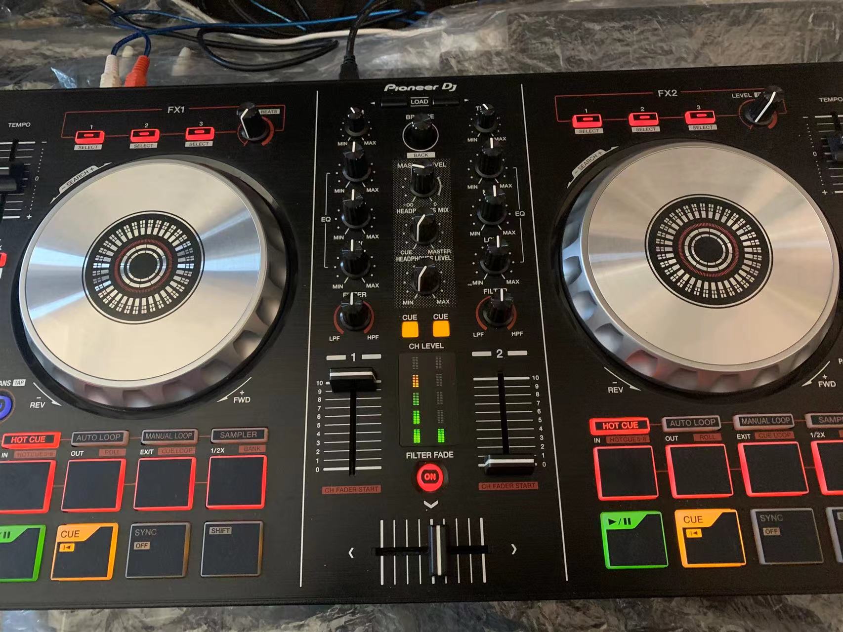 先锋DDJ-SB SB2 SB3入门控制器打碟机ddjsb2一体机serato dj lite - 图2