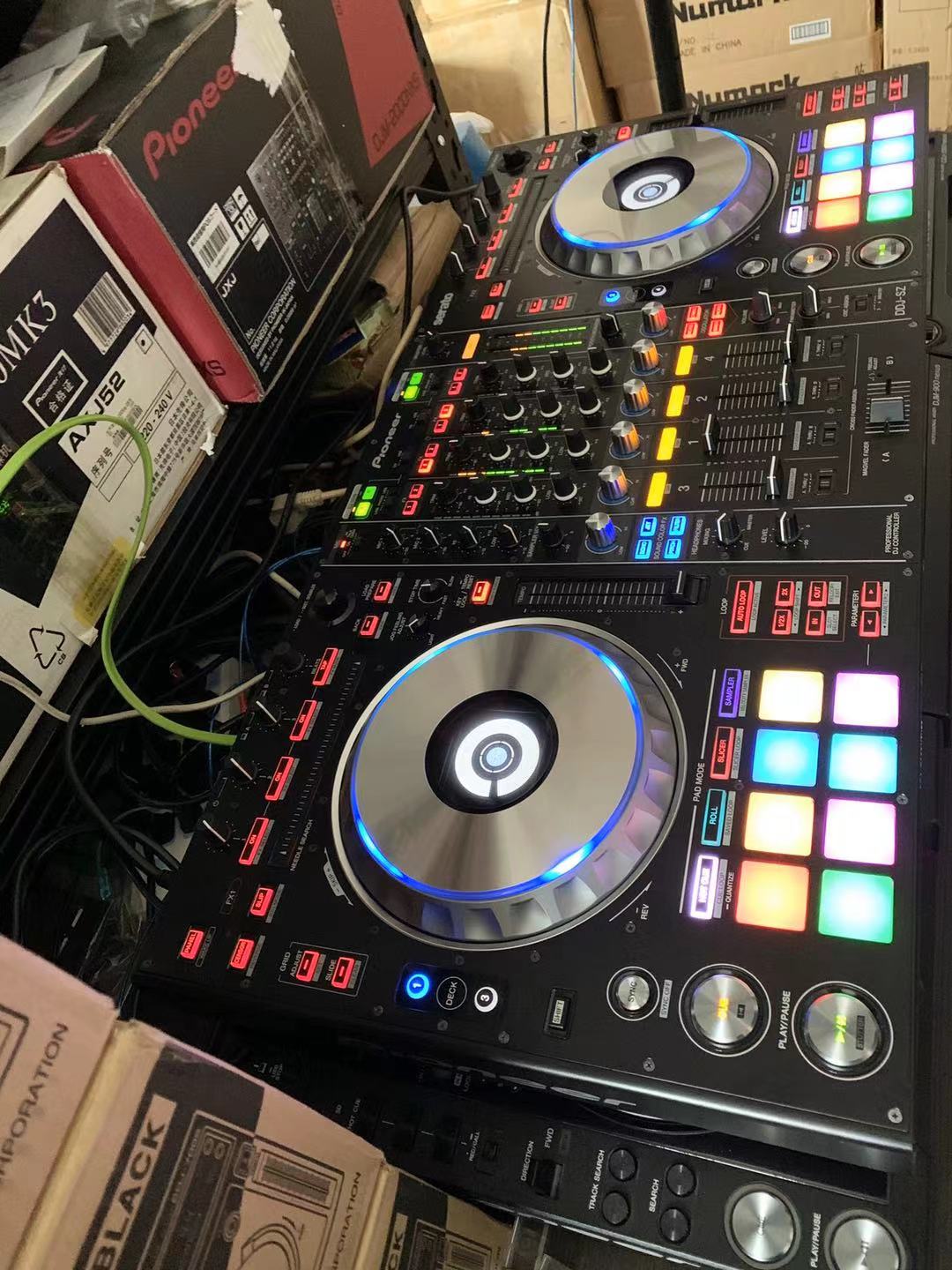 先锋Pioneer DDJ-SZ入门级控制器打碟机一体机包房DJ专用现货供应 - 图0