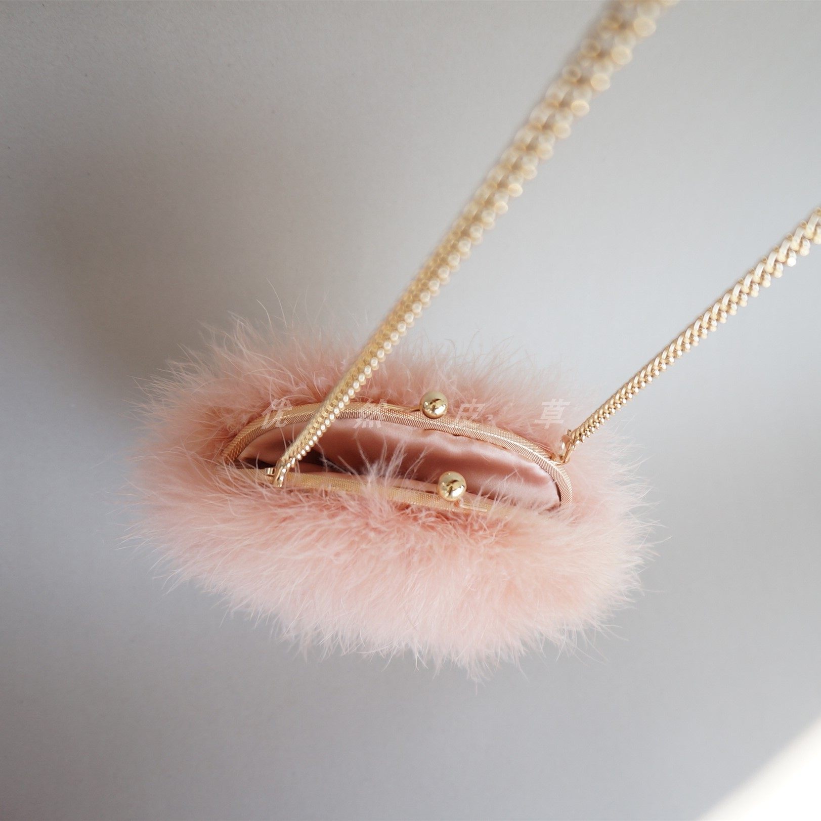 2018秋冬新款女日韩百搭小包毛毛绒皮草包斜挎包手拿包圆形链条包,淘宝优惠券,粉丝福利购,淘宝优惠卷