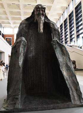 玻璃钢仿铜人物雕塑校园室内桌面