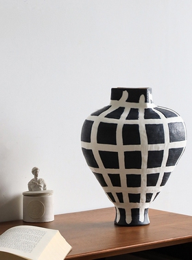 大丹轻奢禅意银彩陶瓷花瓶摆件