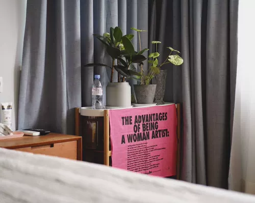 Высокая партизанская девушка -артист