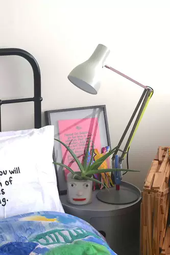 Высокая партизанская девушка -артист