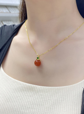 S925银镶天然南红简约吊坠女款