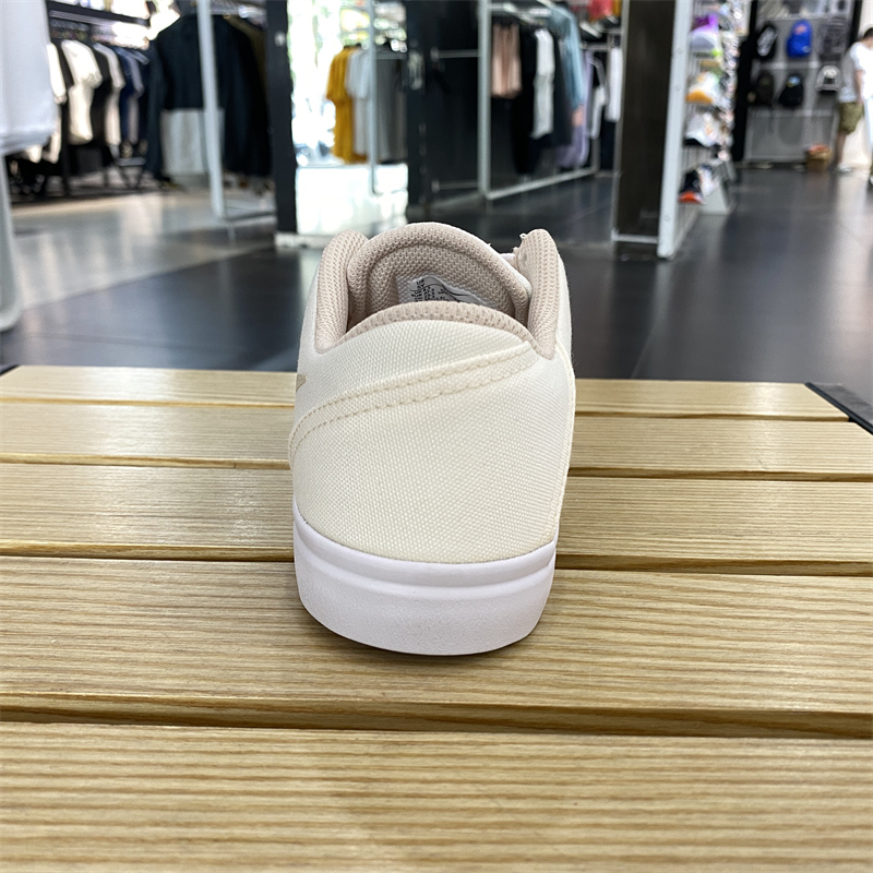 正品Nike/耐克女子经典百搭低帮耐磨轻便运动休闲鞋 FQ6862-111-图2