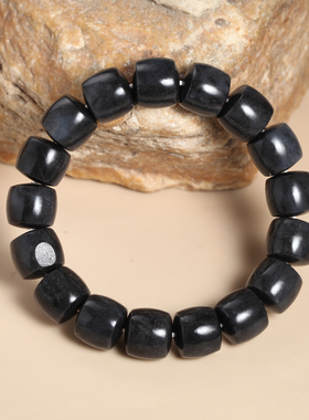 新疆和田玉聚墨籽料青花直切手串