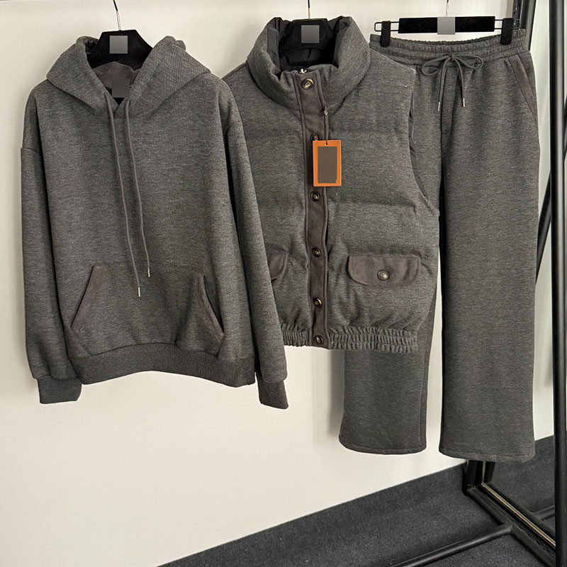 秋冬热销新款运动保暖三件套装拼色口袋马甲+连帽加绒卫衣+长裤