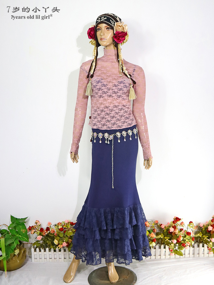 肚皮舞舞蹈服 热销2019新款韩国蕾丝高领长袖扣指上衣HCC04 - 图1