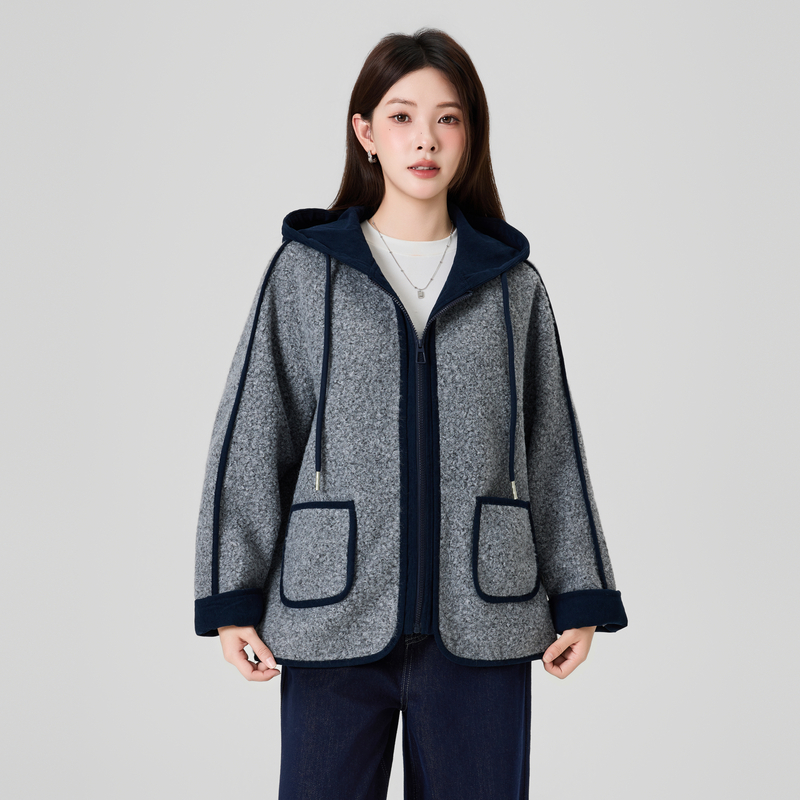 Kuaiyu short women's coat 2025 winter new simple versatile cardigan hooded sweatshirt petite top