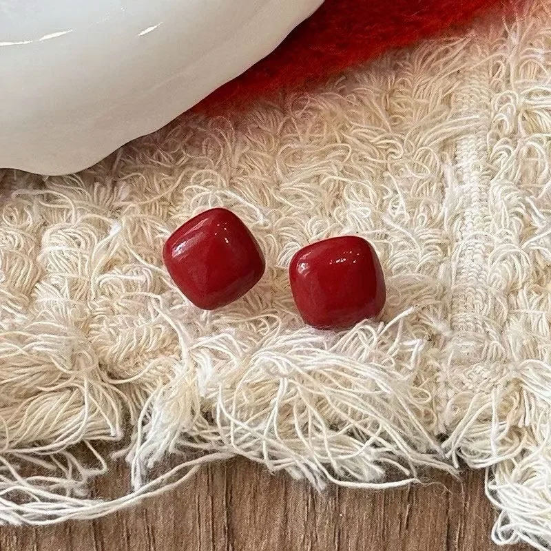 安可拉红色方糖珠珠耳钉女秋冬轻奢高级感耳环方形仿珍珠气质耳饰,淘宝优惠券,粉丝福利购,淘宝优惠卷