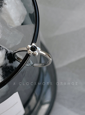 发条橘子 通体925银饰小花朵戒指黑色拼接简约可调节高级感叠戴女