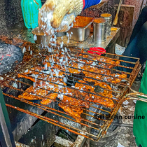 Shenyang Peoples childhood memories carbon baked chicken rack pure charcoal grilled sprinkling with charcoal balsamic balsamic balsamic balsamic balsamic 2