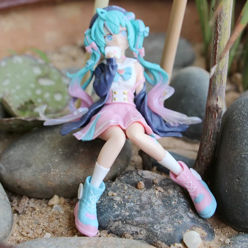 初音未来爱心水手服坐姿手办汽车中控台桌面边缘家居装饰公仔-图0