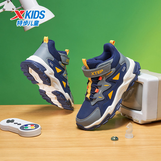 特步男童鞋新款秋冬季儿童棉鞋中大童皮面休闲潮减震保暖运动鞋子