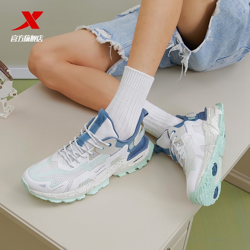 特步山海一念运动鞋男款春季男鞋 特步板鞋/休闲鞋