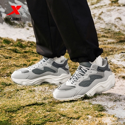 特步闪电棉鞋男冬季厚底加绒保暖休闲鞋轻便户外黑色运动鞋老爹鞋