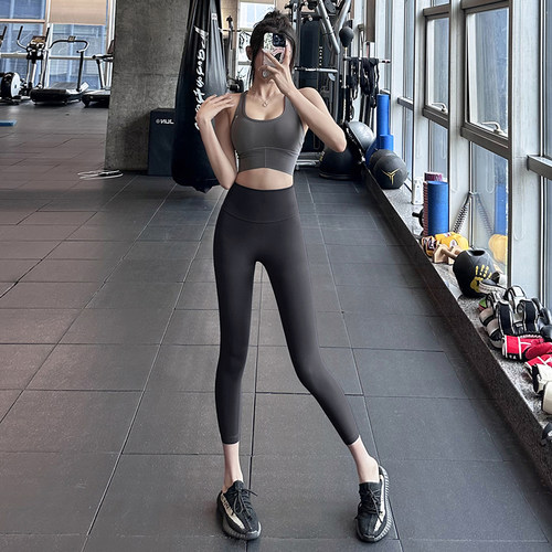 拍朵蜜桃提臀瑜伽裤女裸感无痕七八分健身裤高腰紧身显瘦运动裤夏 - 图1