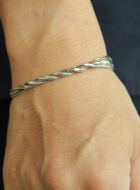 镀银不对衬扭曲精巧手环手镯