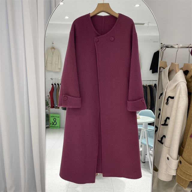 Minimalist round neck wool coat with scarf collar