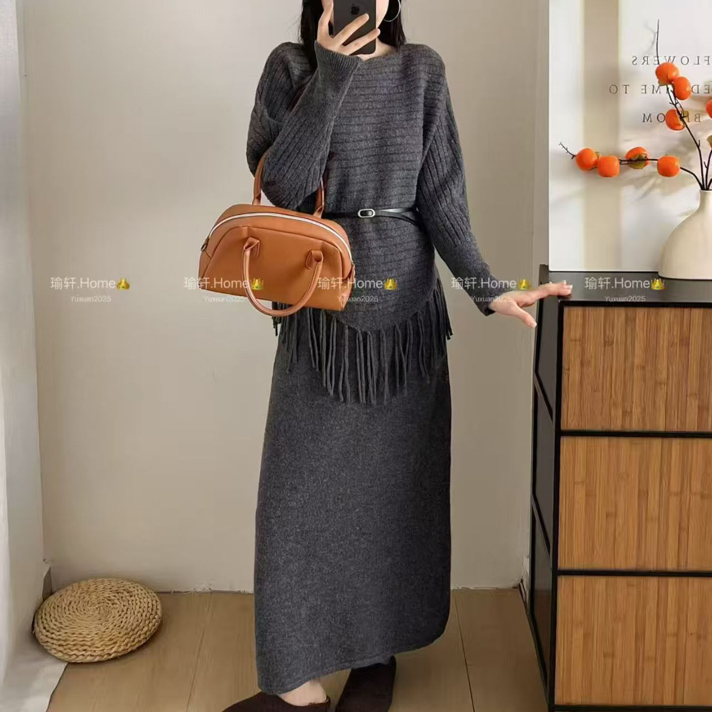 2025年秋冬新款韩系设计感流苏上衣+高腰显瘦半身裙针织两件套潮,淘宝优惠券,粉丝福利购,淘宝优惠卷