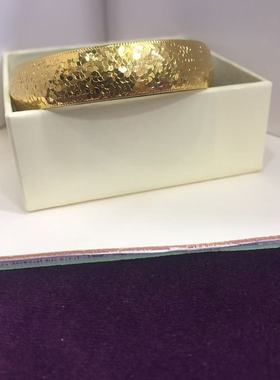 向卉意大利中古999锤纹碎碎冰金宽版手镯