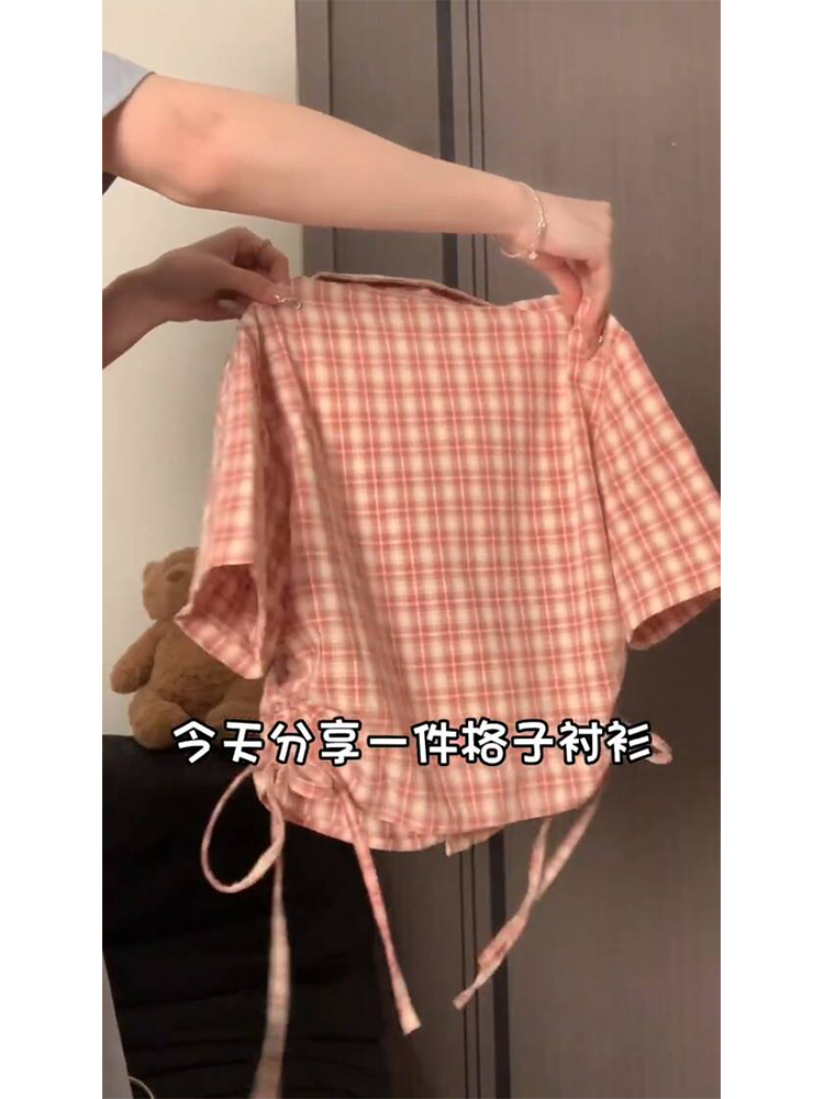 粉色格子短袖衬衫女春夏美式复古学院风绑带Polo领辣妹短款上衣女-图1