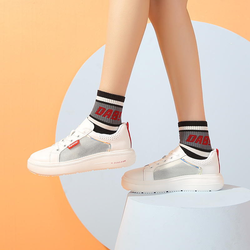 dusto旗舰店大东新款夏季学院低跟平底后帮字母条系带小白鞋女鞋20S50182