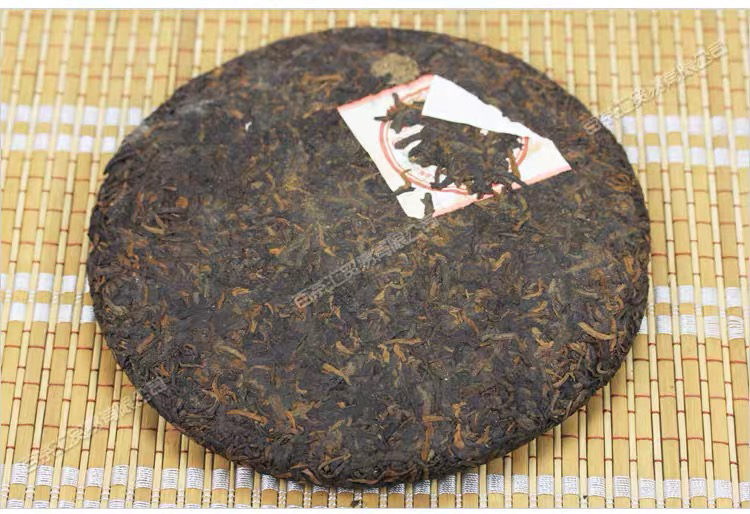 2007年云南勐海八角亭黎明茶厂越陈越香七子饼普洱茶熟茶叶357g - 图1