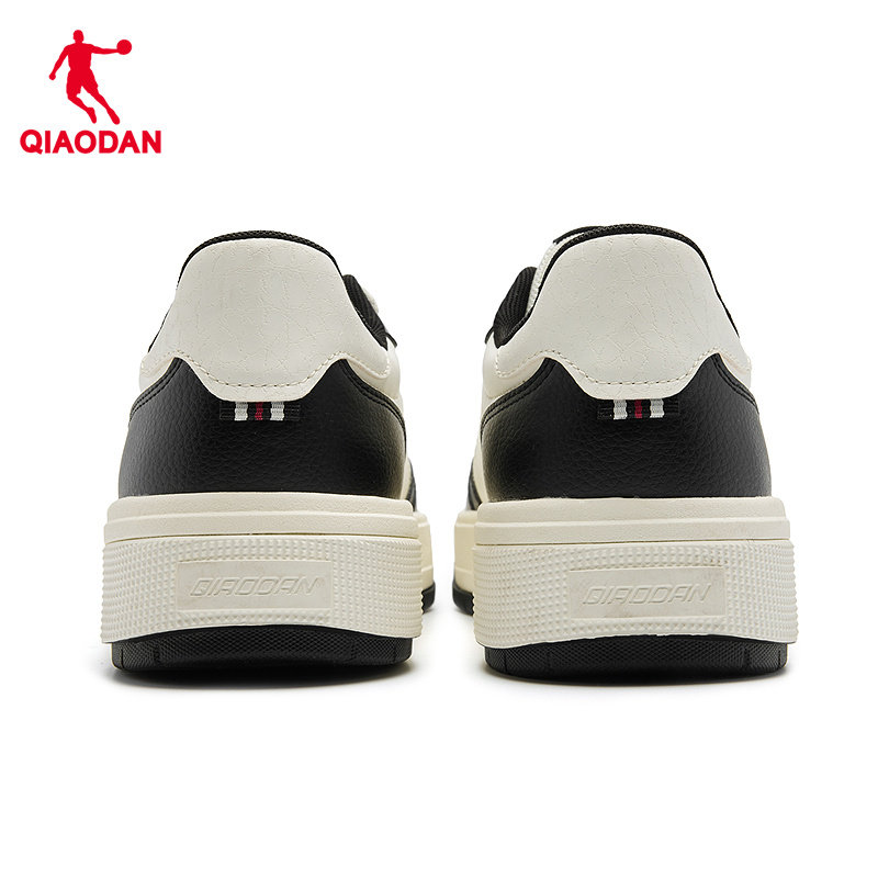 饼干鞋|乔丹男板鞋2026年春季休闲简约商场同款黑白皮面低帮鞋子,淘宝优惠券,粉丝福利购,淘宝优惠卷