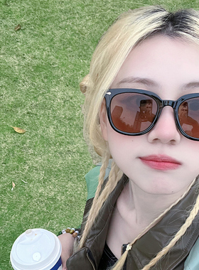 杨同学显脸小防紫外线太阳镜