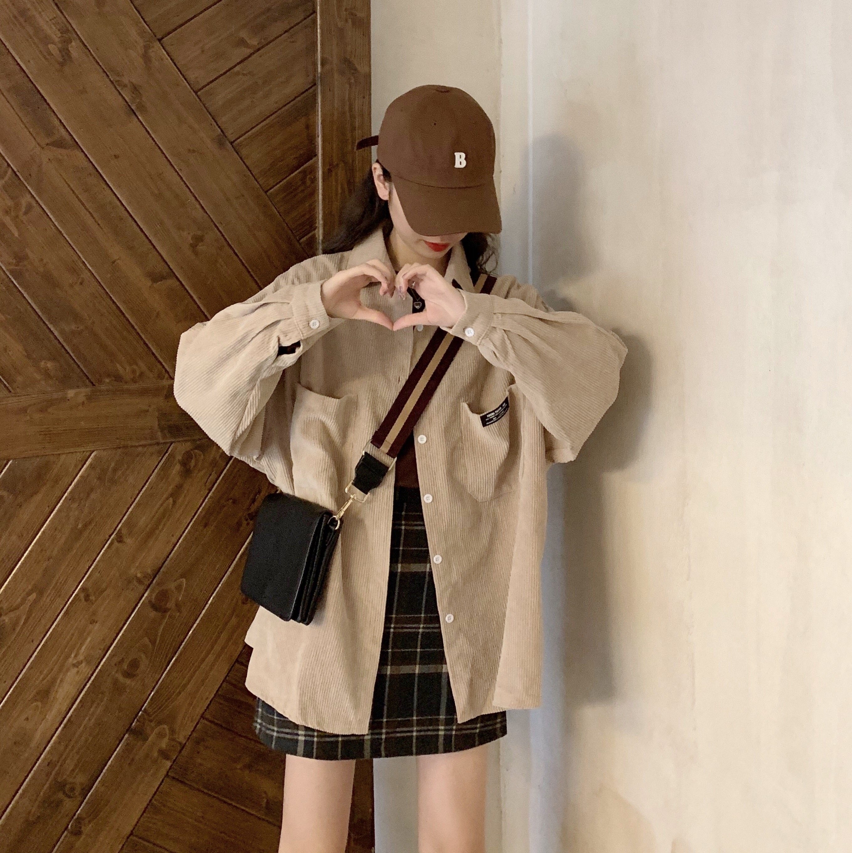 灯芯绒女秋冬款宽松港味洋气衬衫 彩丽纯衬衫