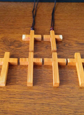 桃木桃木雕刻木十字架木吊坠项链