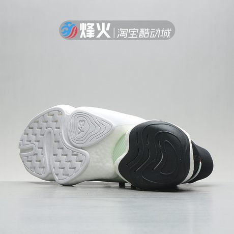 signature sports shoes