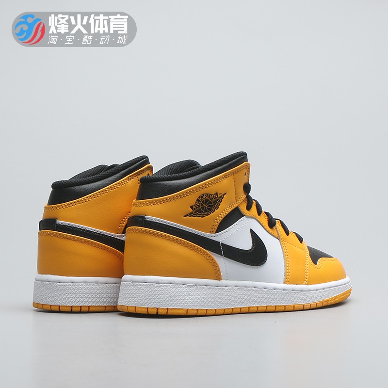 烽火体育 Air Jordan 1 Mid AJ1小黑黄脚趾中帮篮球鞋554725-701-图2