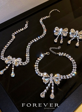 小众设计感仙气水钻锁骨链耳环女