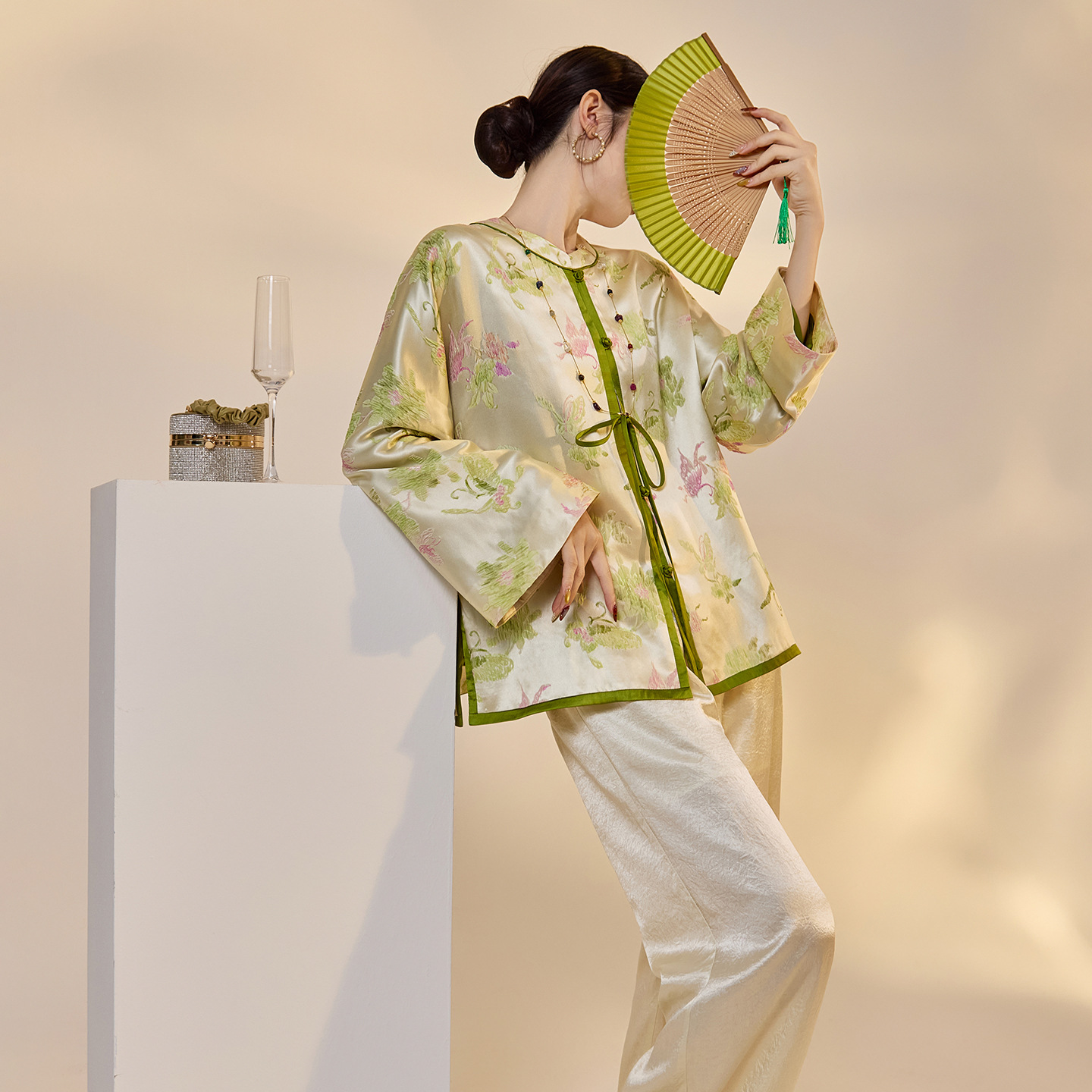 国风雅致蝴蝶提花真丝上衣女装新中式立领系带设计感长袖外套 - 图0