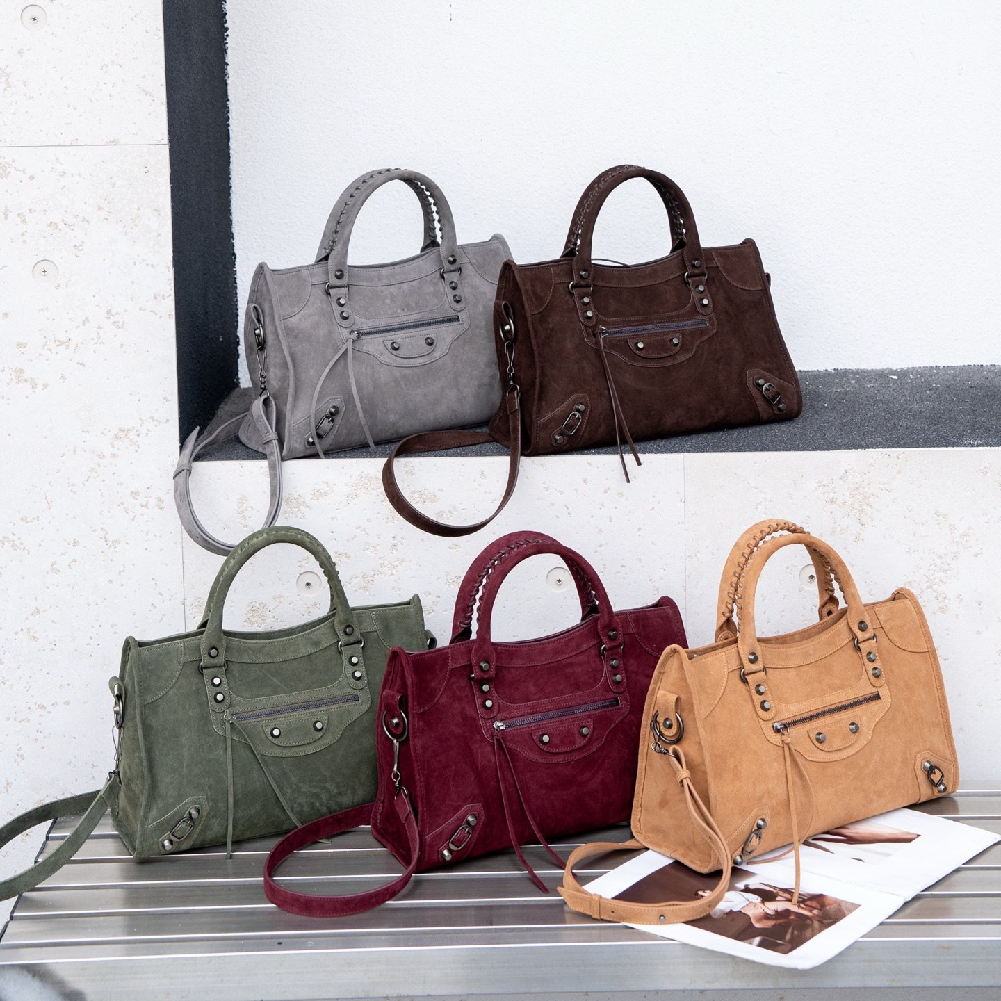 B家头层牛皮麂皮绒真皮女包手提单肩斜挎Le City铆钉机车包托特包,淘宝优惠券,粉丝福利购,淘宝优惠卷