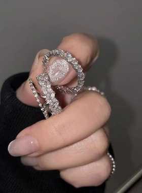 高级感精致皓石叠戴戒指女设计感冷淡风开口可调节不掉色个性指环