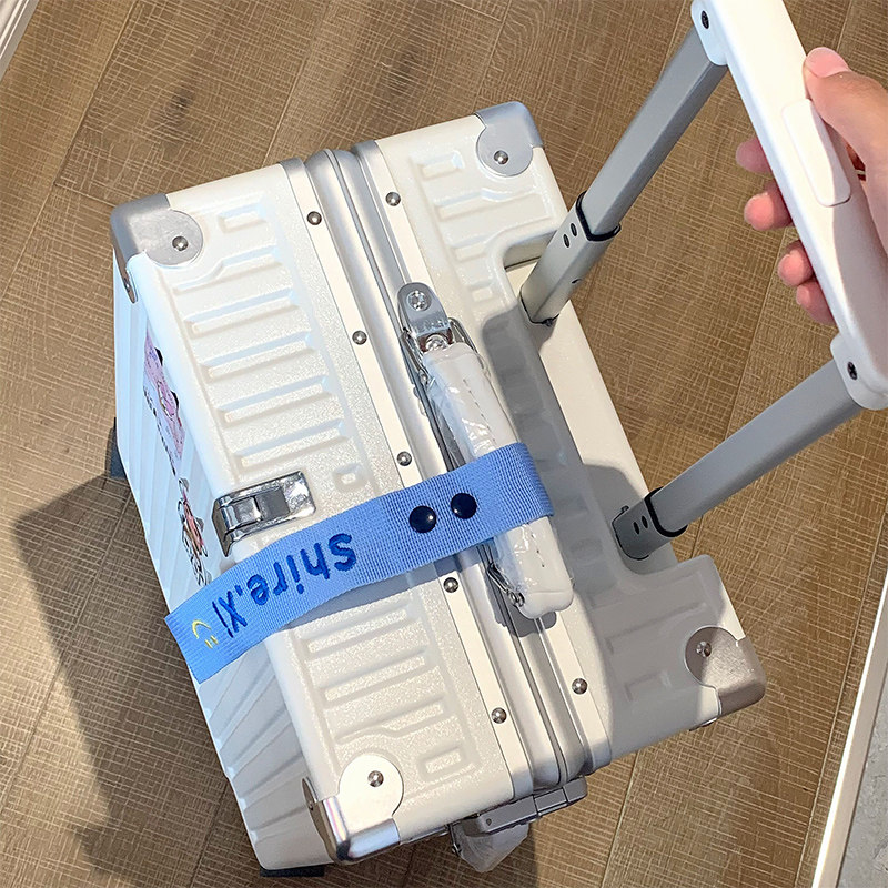 爱麦士高颜值万向轮20登机密码箱 爱麦士旅行箱