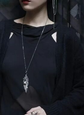 原创手工羽棘玫瑰项链小众设计独特个性高级感气质吊坠清冷感饰品