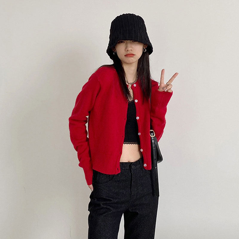 百思朵2020秋季圣诞红潮樱桃红毛衣 百思朵毛衣