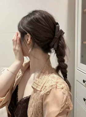 酷飒皮质蝴蝶结香蕉夹女高马尾抓夹2026新款盘发夹扭扭夹竖夹头饰