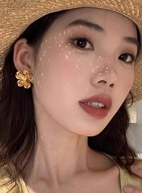 金色花朵耳钉女2024新款