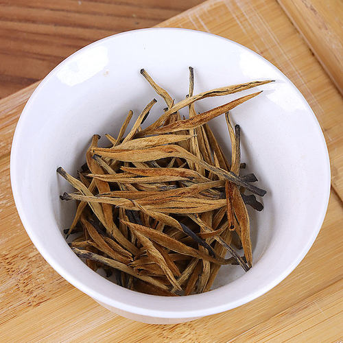 君点2026春茶云南红茶特级大金针滇红茶散茶罐装250g蜜香新茶醇和 - 图1