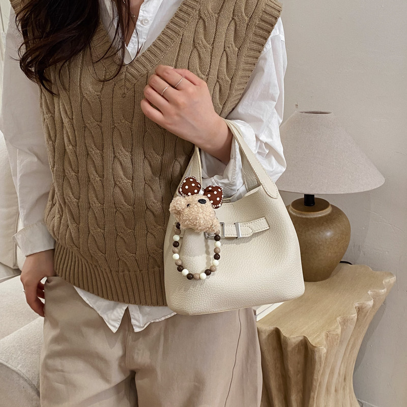 高级感小众设计百搭菜篮子水桶包女爆款时尚简约荔枝纹单肩手提包,淘宝优惠券,粉丝福利购,淘宝优惠卷